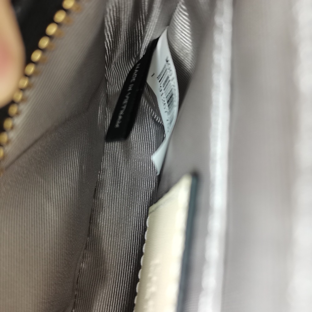 Marc Jacobs Cream Crossbody Bag - Picture 8 of 10